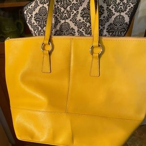 Dooney & Bourke tote